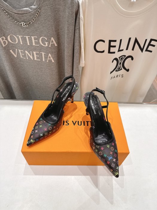 Босоножки фото 2