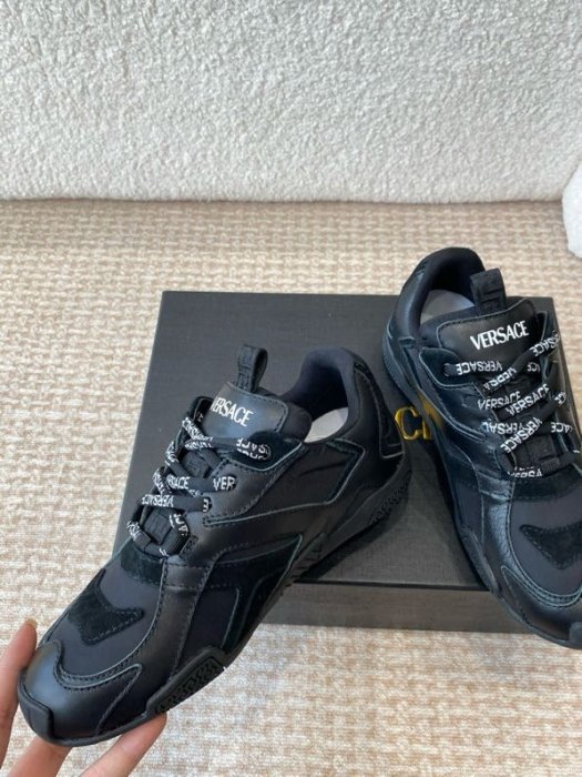 Кроссовки фото 8