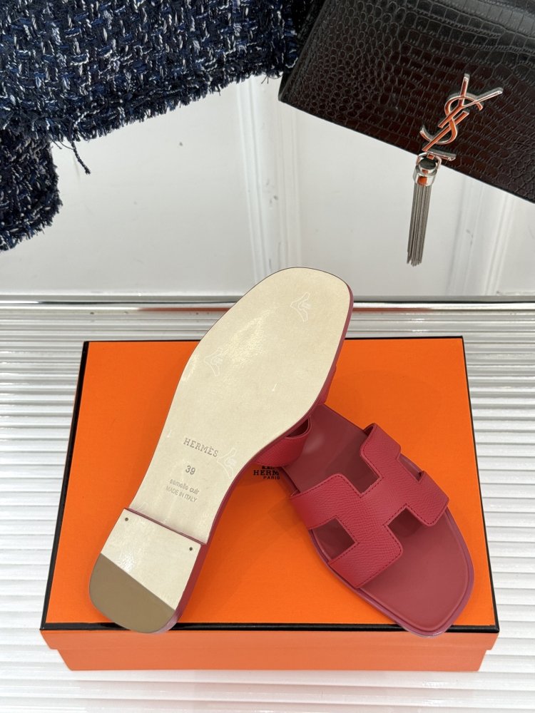 Шлепанцы женские фото 9