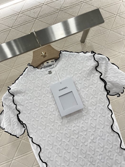 Футболка женская фото 3