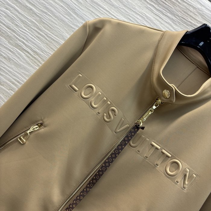 Куртка женская фото 3