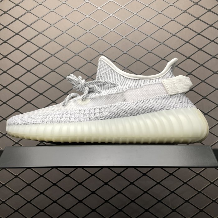 Кроссовки Yeezy Boost 350V2