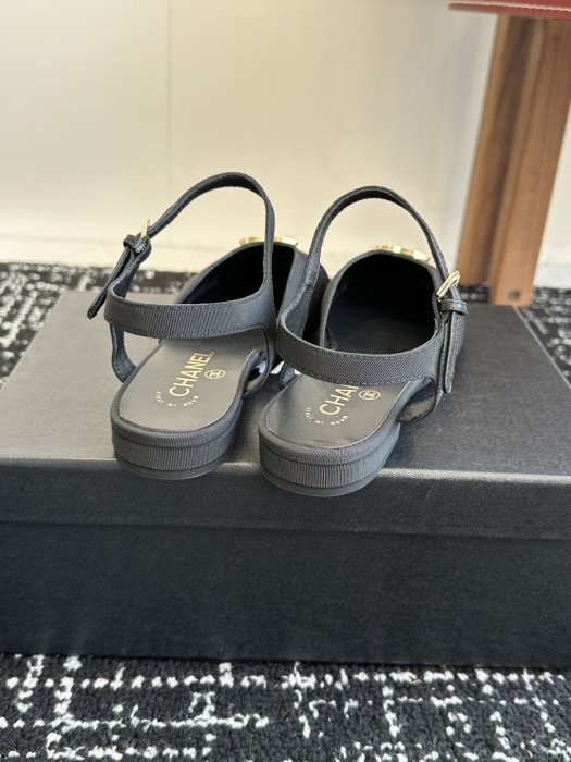 Босоножки фото 8