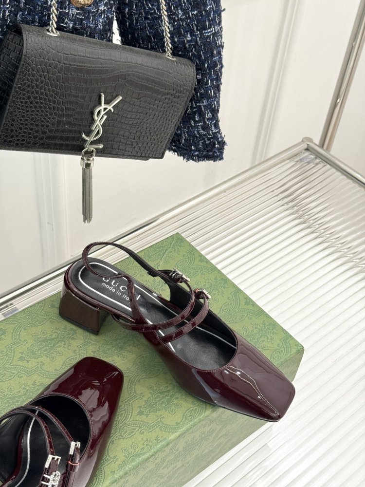 Босоножки фото 5