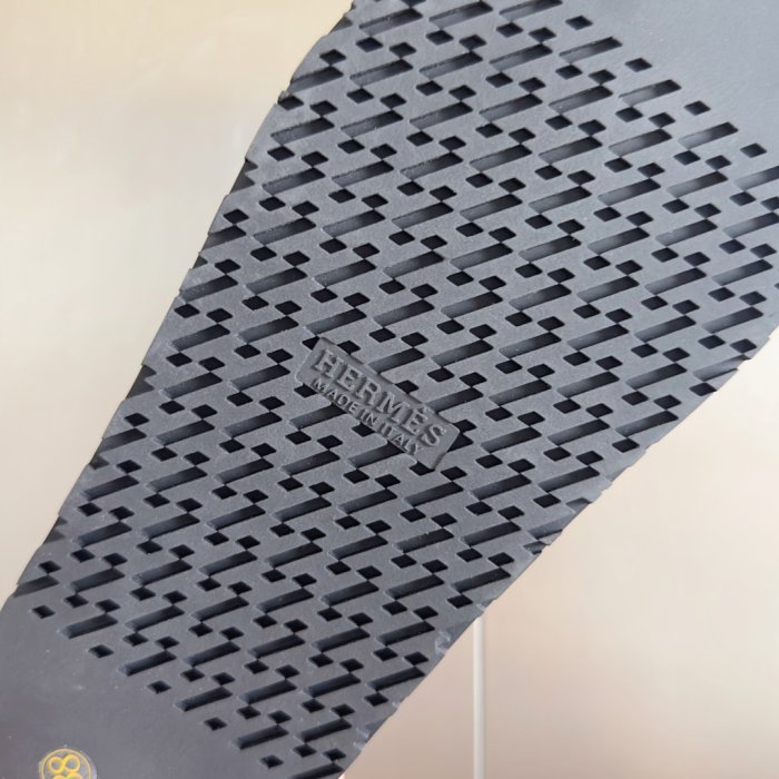 Шлепанцы женские фото 9