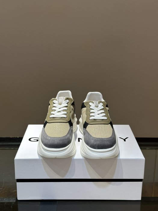 Sneakers men's фото 2