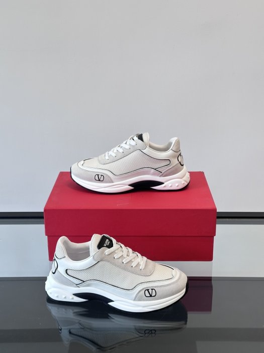 Sneakers фото 4