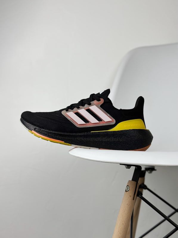 Кросівки Pure Boost 2023 Light Black Screaming Orange HQ8595