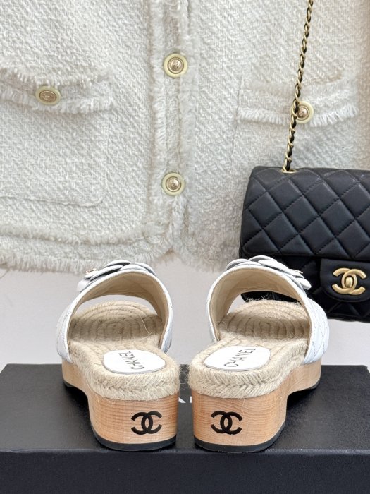 Босоножки фото 6