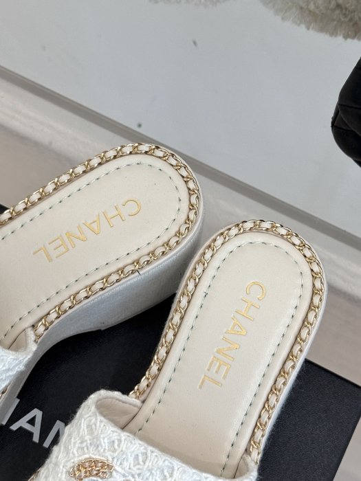 Босоножки фото 8