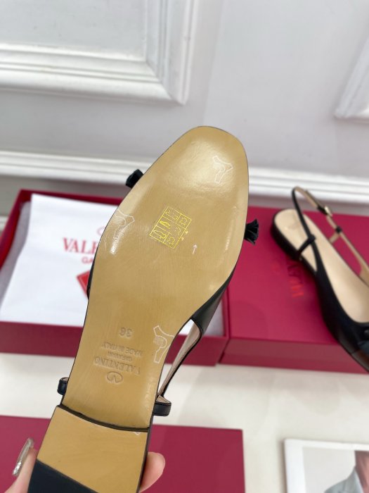 Босоножки фото 9