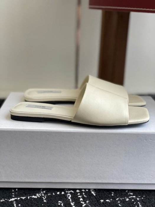 Шлепанцы фото 6