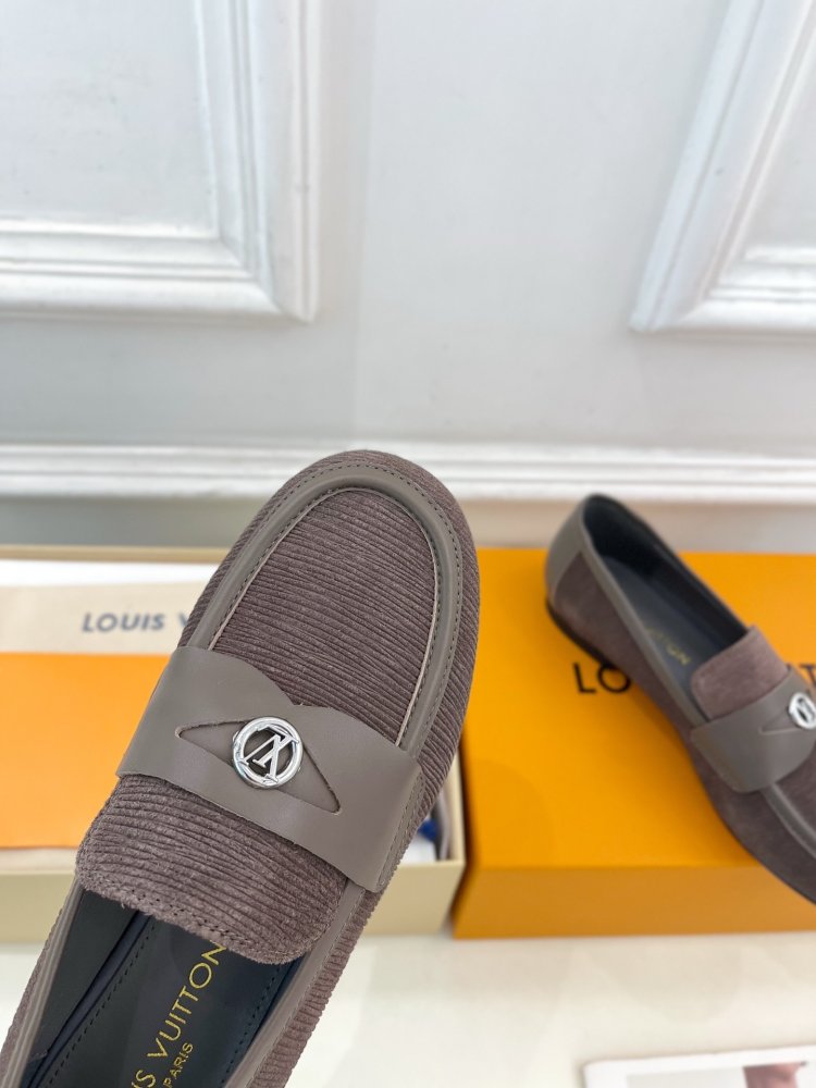 Лоферы женские фото 8