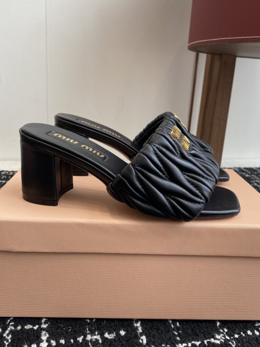 Босоножки фото 2