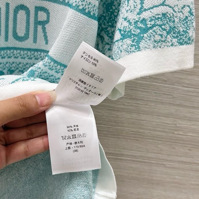 T-shirt women's фото 8