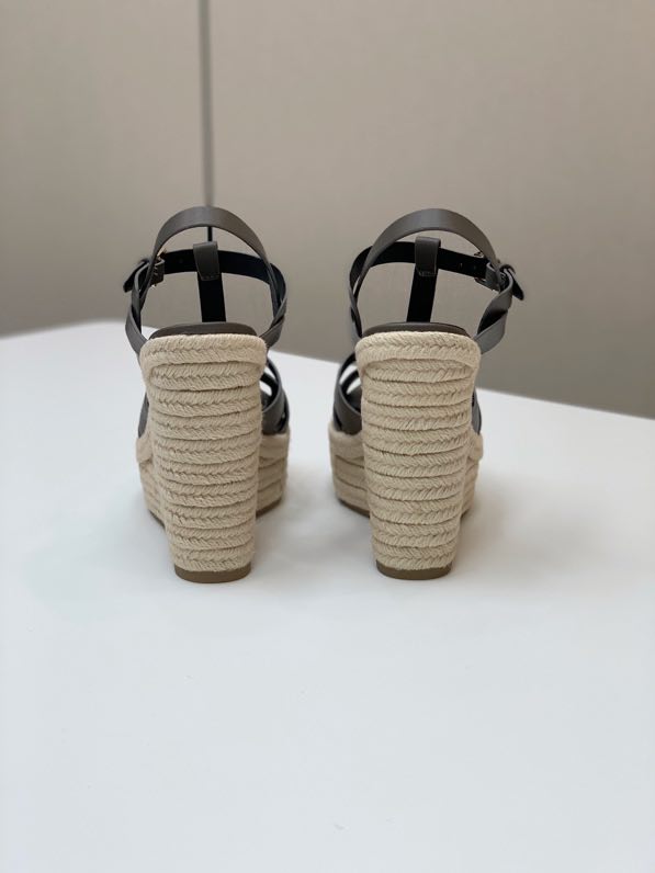 Sandals on high heel gray фото 6