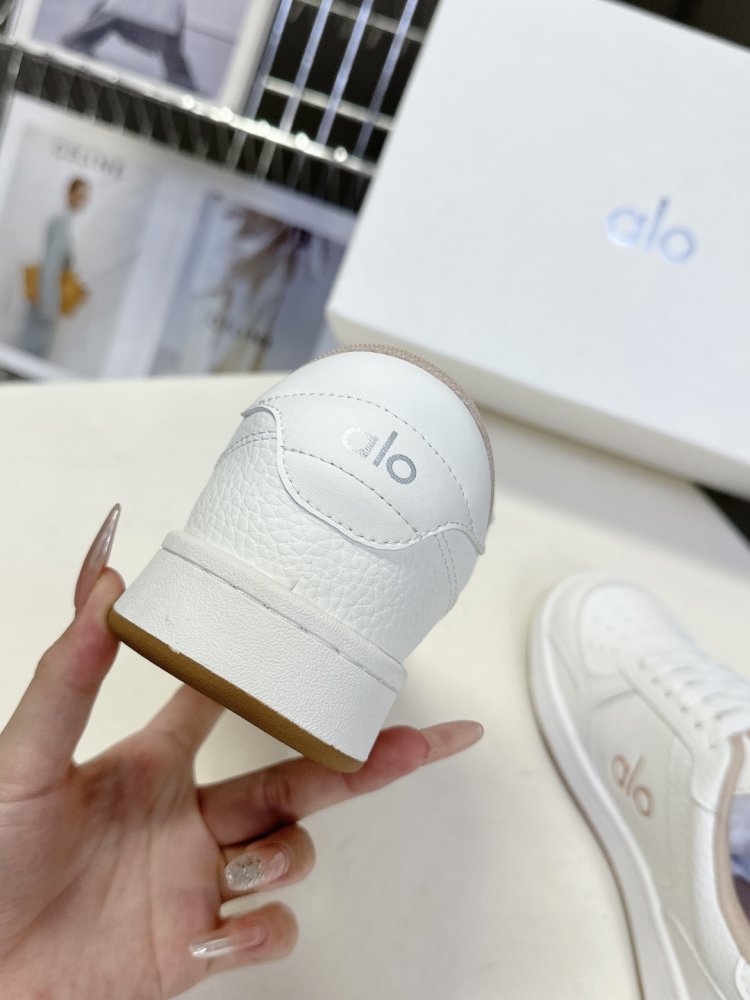 Sneakers women's фото 8