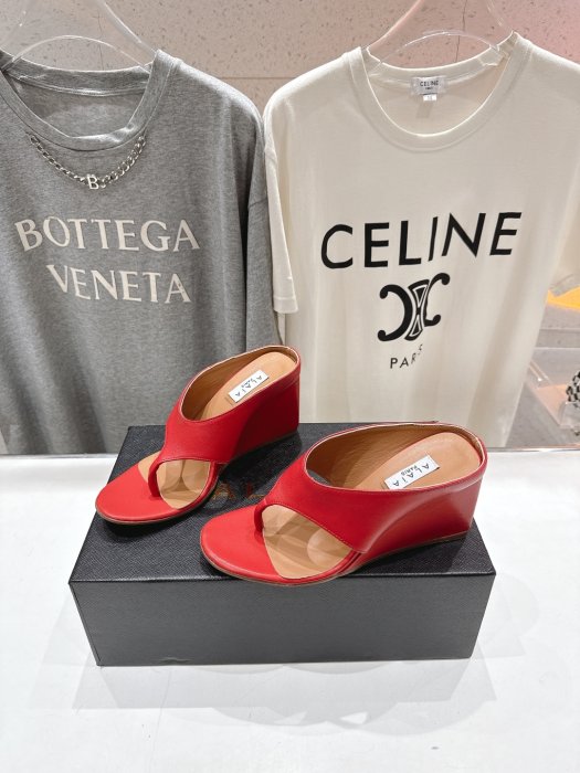 Босоножки фото 3