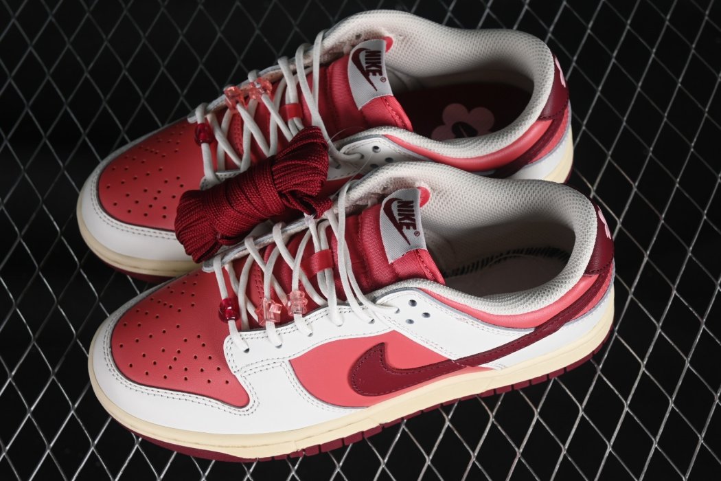Sneakers Dunk Low GS Valentines Day HF0736-161 фото 7