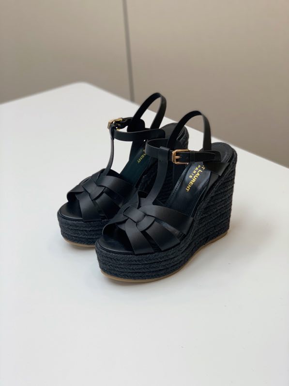 Sandals on high heel black фото 4