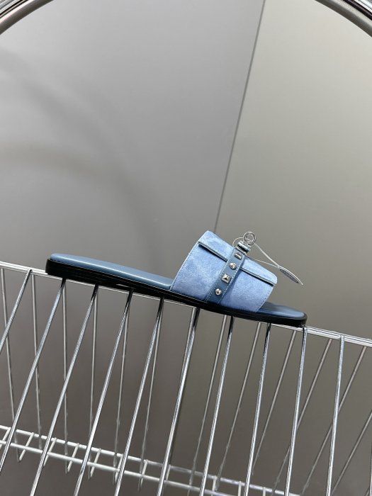 Шлепанцы фото 5