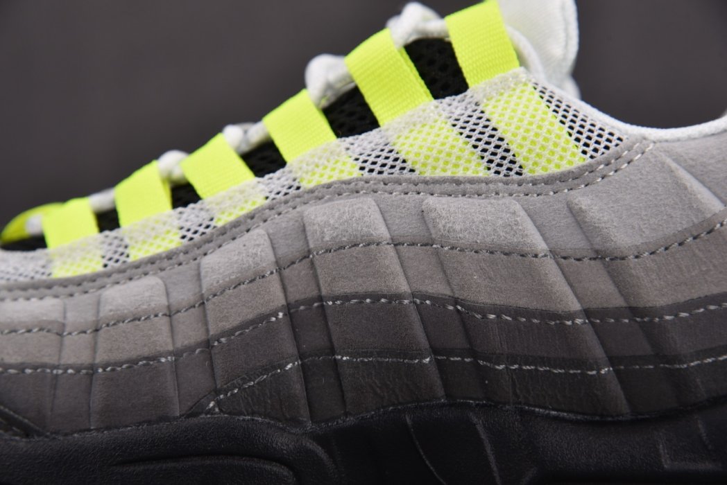 Sneakers Air Max 95 OG Neon фото 12