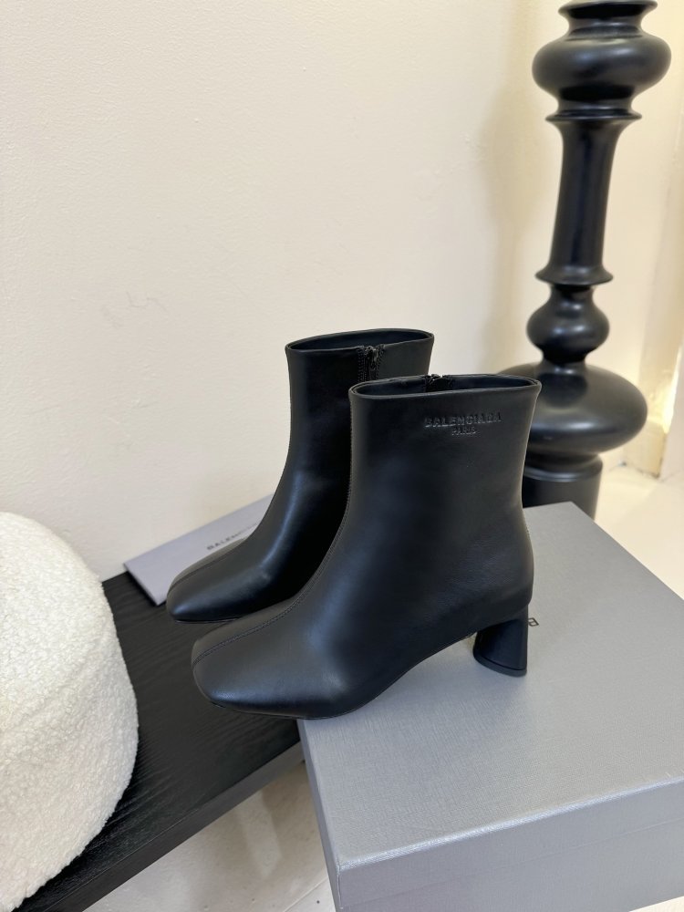 Ботинки женские фото 5