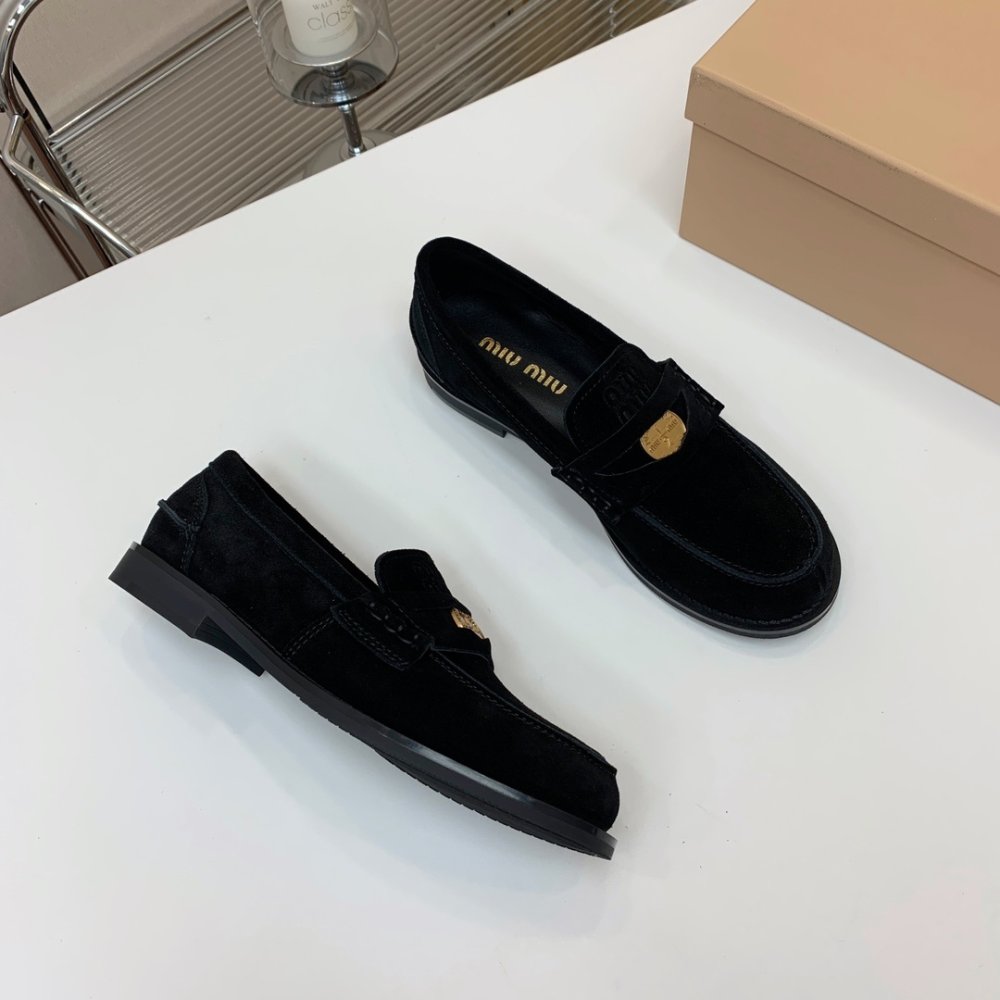 Лоферы женские фото 3