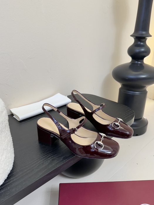 Босоножки фото 2