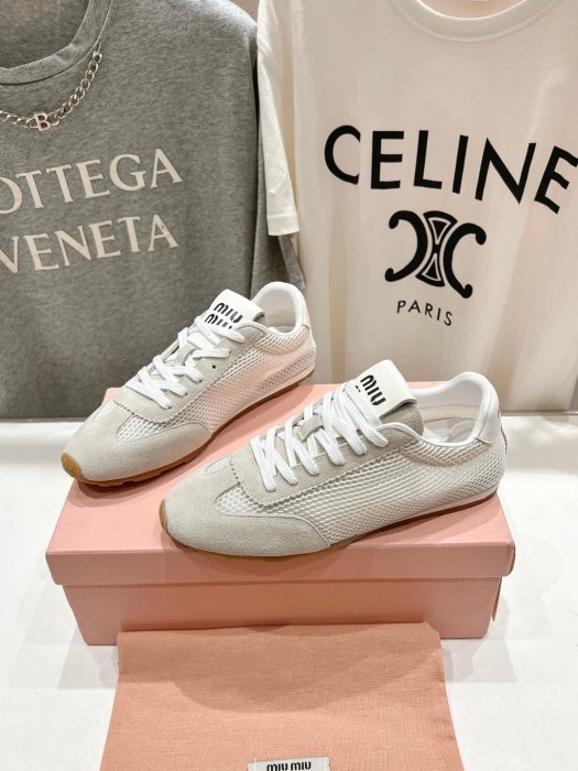 Кроссовки фото 4