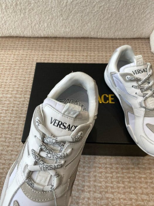 Кроссовки фото 4