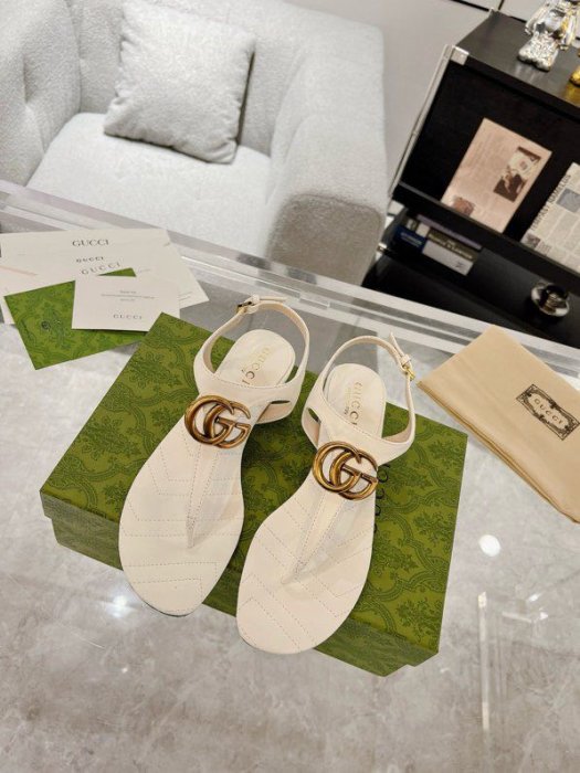 Sandals women's