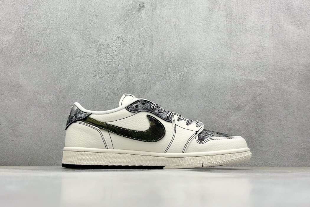 Кроссовки Travis Scott x Fragment Design x Air Jordan 1 Low OG SP AJ1 фото 2