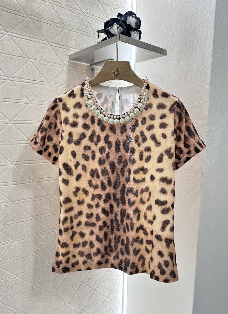 Футболка жіноча