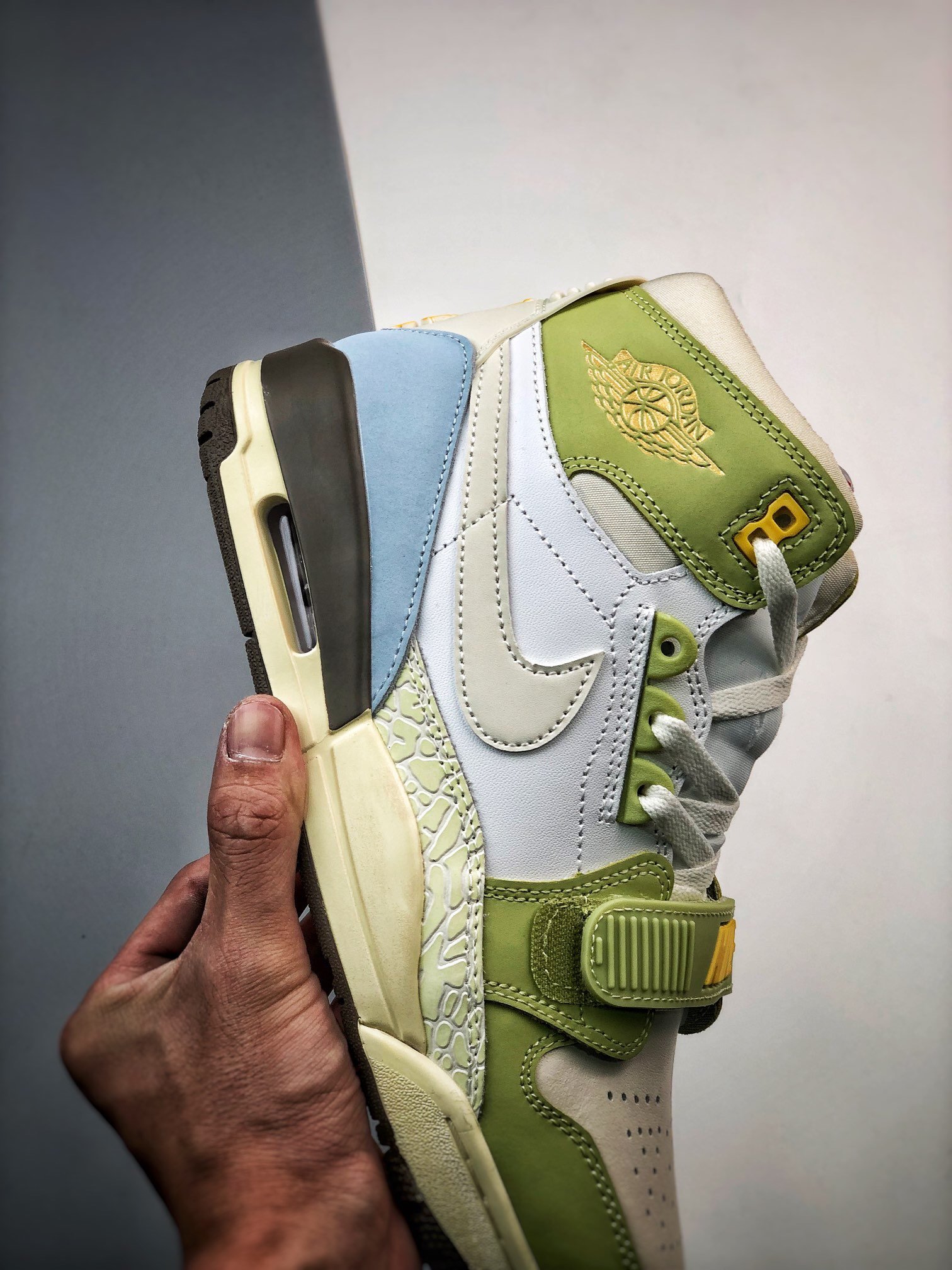 Кросівки Air Jordan Legacy 312 FD9907-111 фото 9