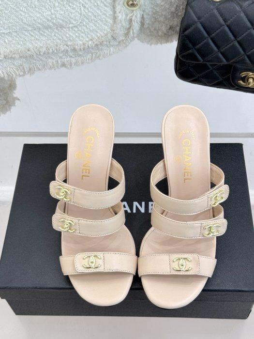 Босоножки фото 4