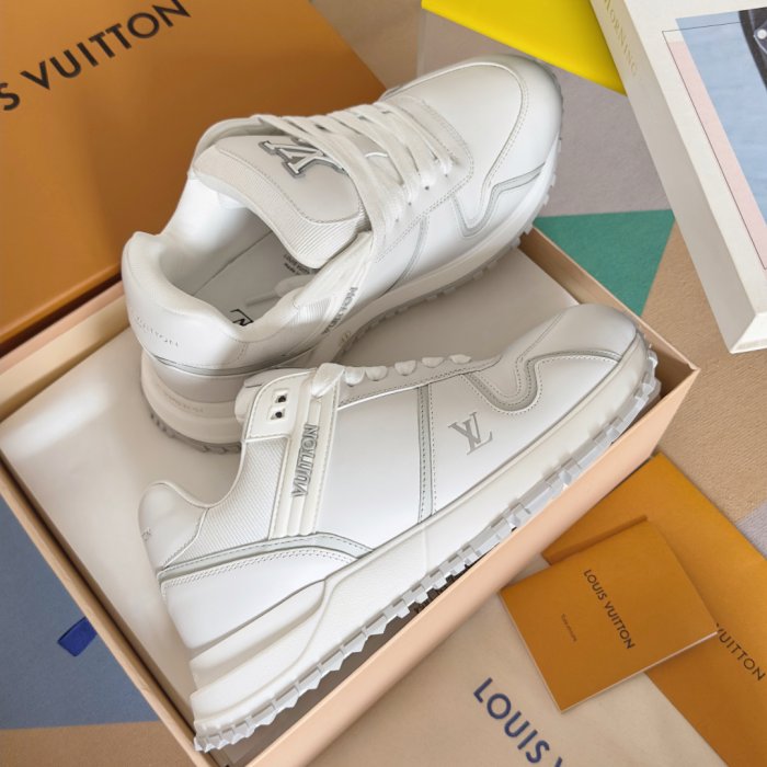 Кроссовки фото 4