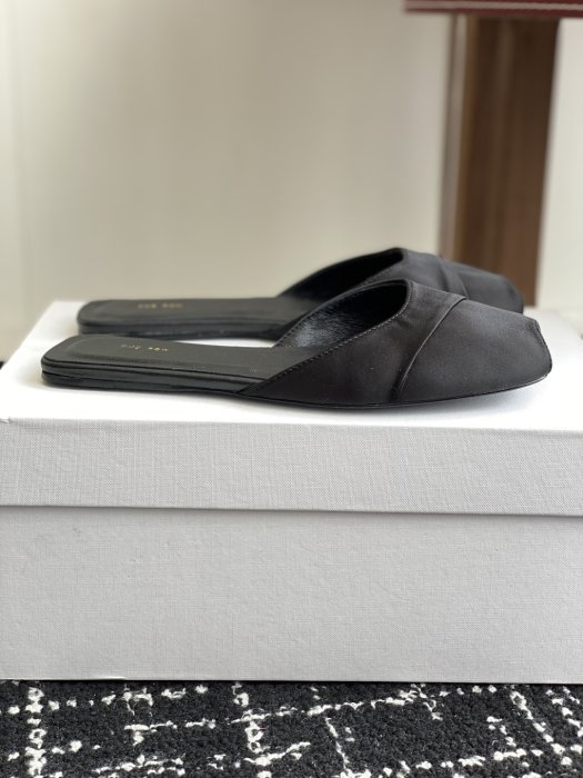 Шлепанцы женские фото 2