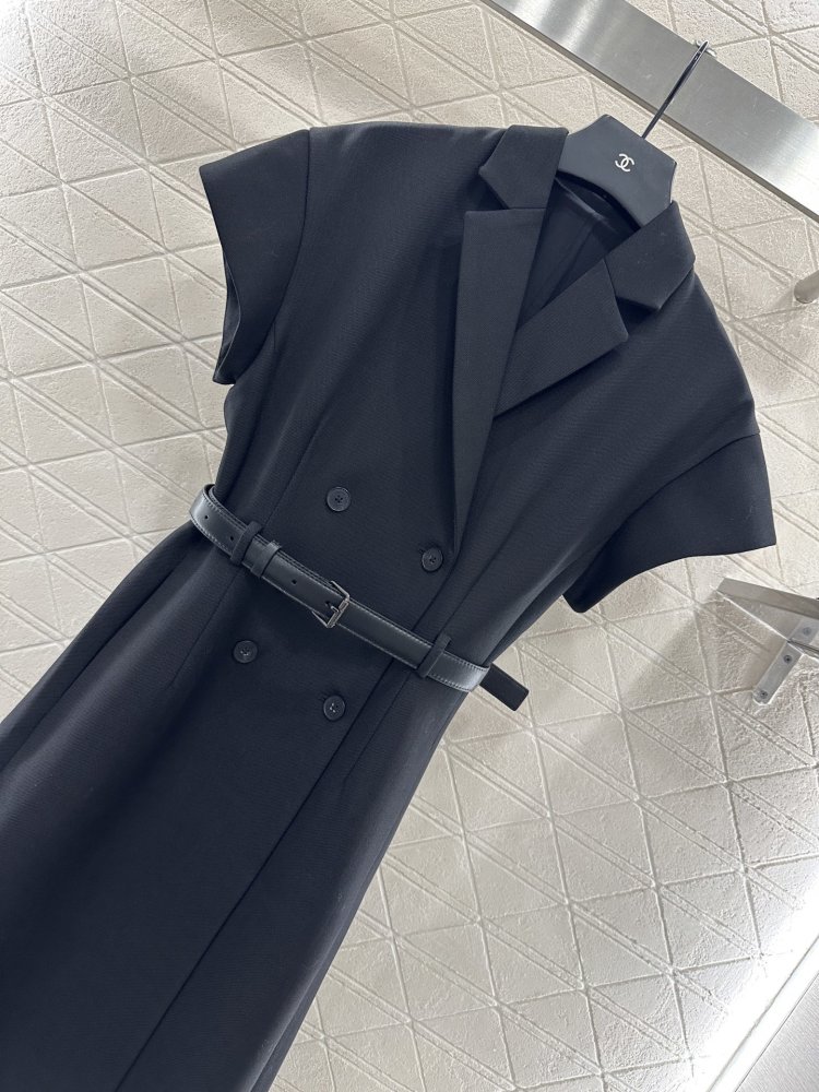 Платье с отворотом и широкими рукавами фото 3