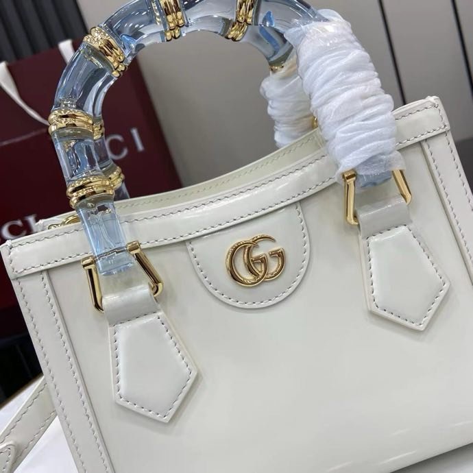 Сумка кожаная Gucci Diana 20 см фото 2