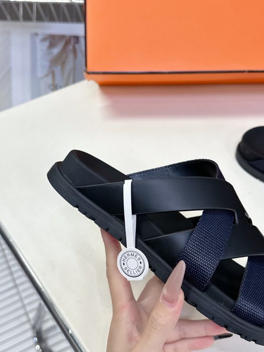 Шлепанцы фото 7