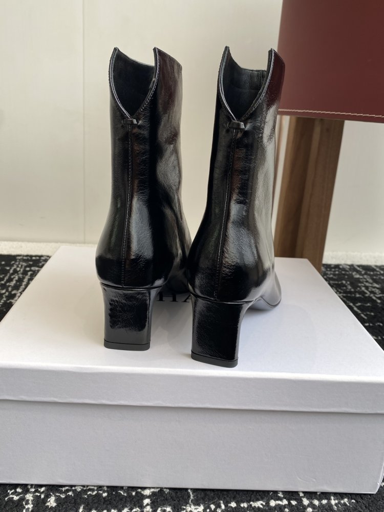 Boots women's фото 8