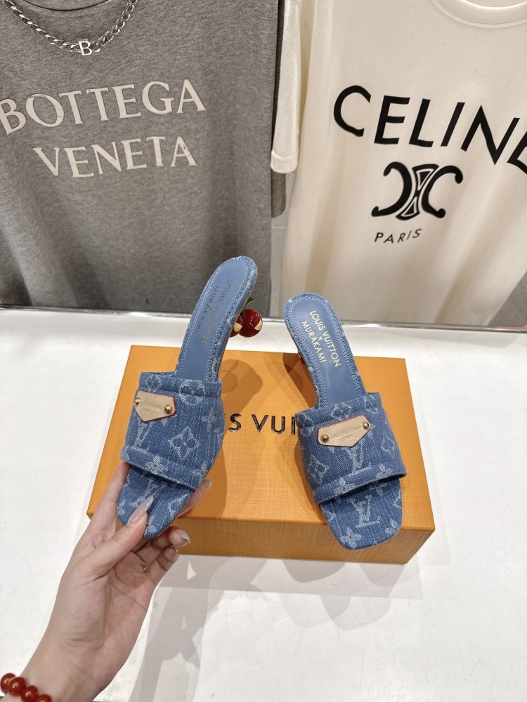 Босоніжки фото 4