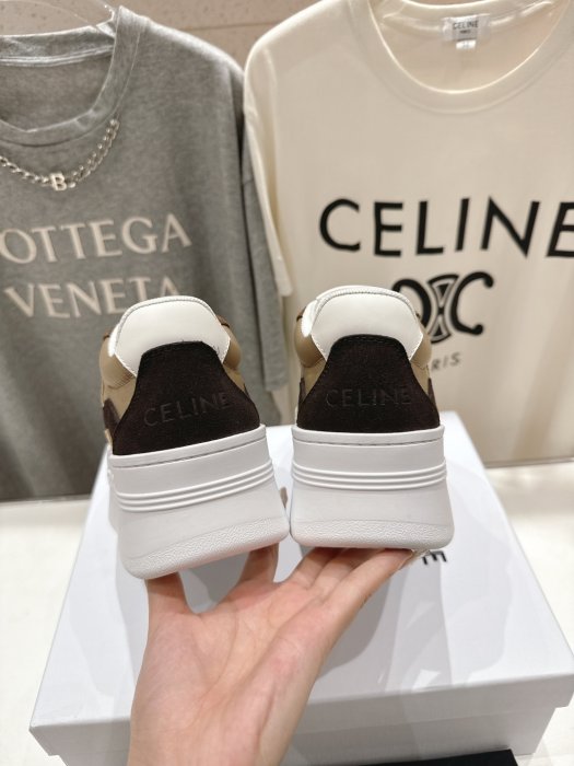 Кроссовки женские фото 7