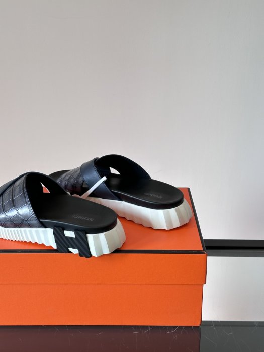 Шлепанцы мужские фото 7