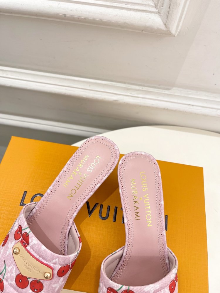 Босоножки фото 7