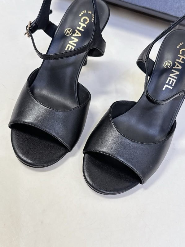 Босоножки фото 6