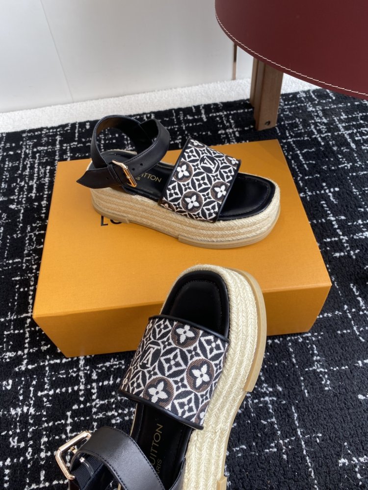 Сандалии женские фото 6