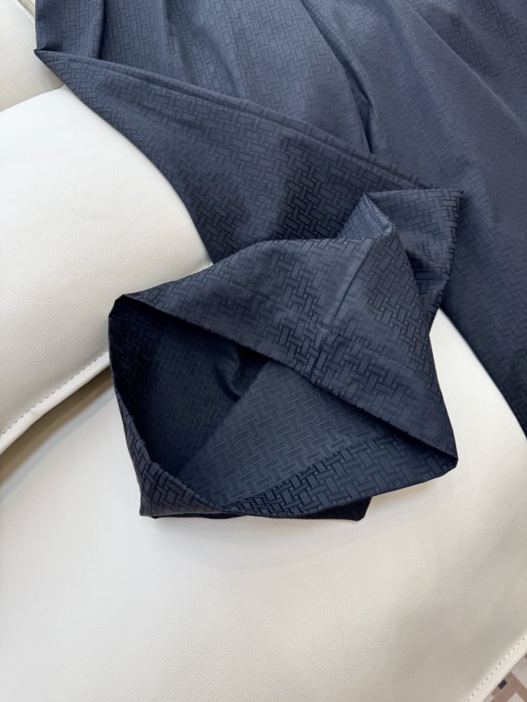 Широкі брюки з темним візерунком фото 8