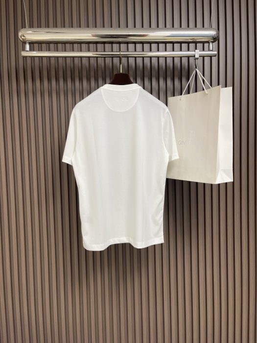 T-shirt men's фото 2